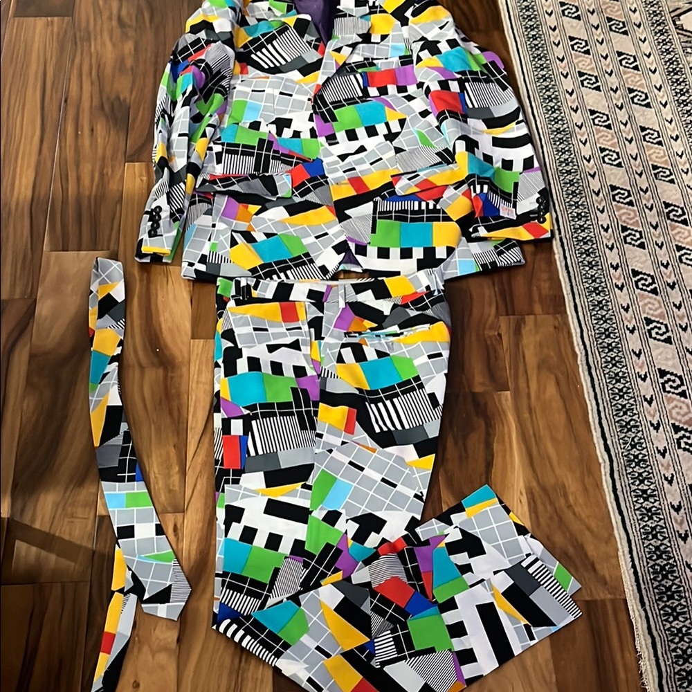 Colorful Geometric Men’s suits